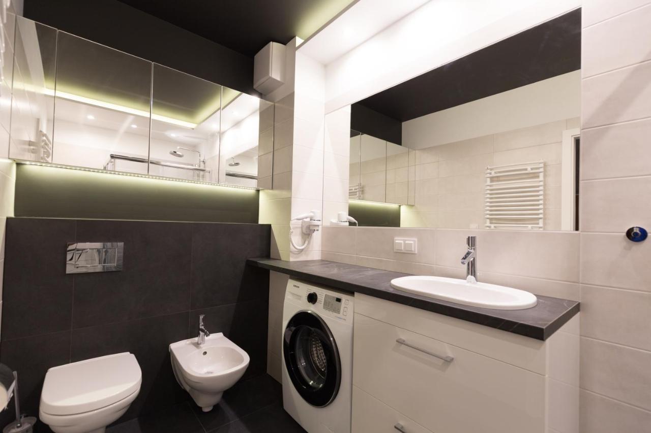 Apartamento Apartlogy Aura2 78 - Experience Intelligent Living While Travelling Gdansk Exterior foto